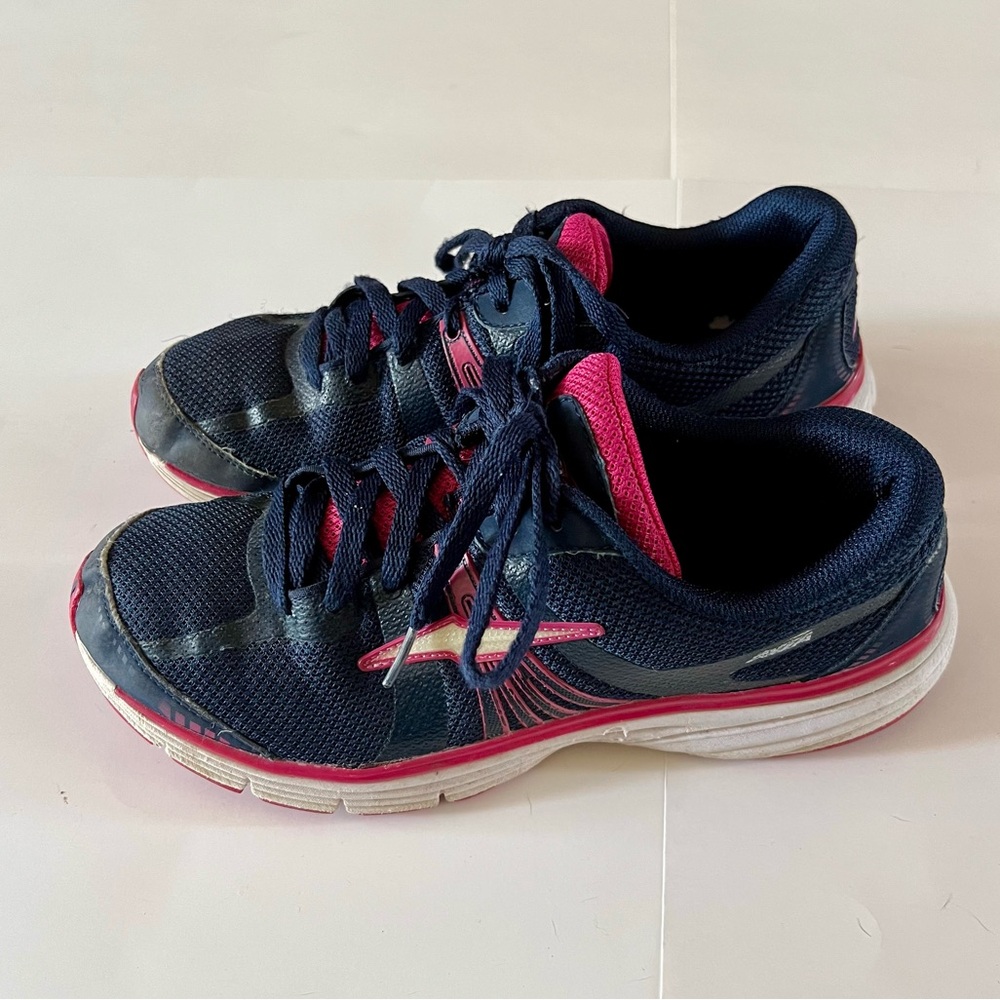 Avia Size 8.5 Navy Blue Pink Tennis Shoes Sneakers